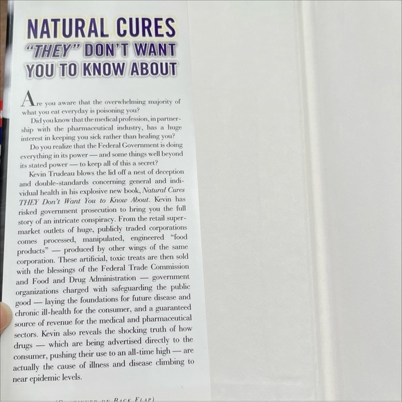 2 Book Bundle, Sugar Busters & Natural Cures - Picture 7 of 9